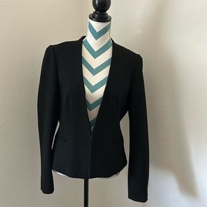 Form flattering Ann Taylor suit jacket
